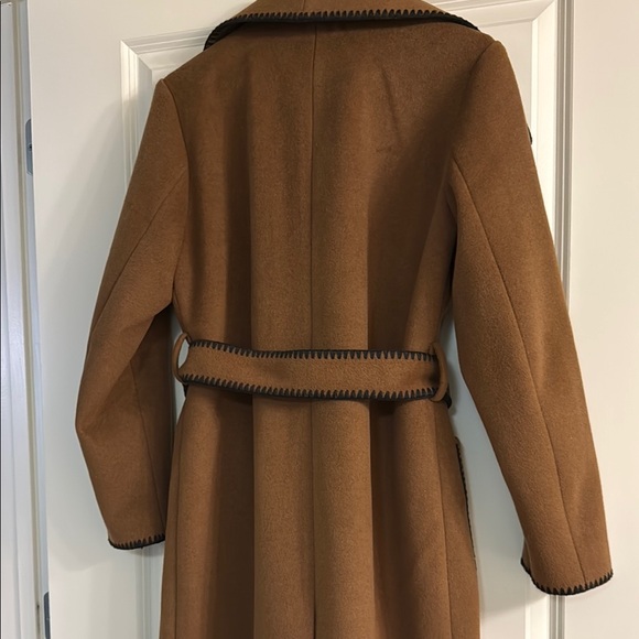 Elegant Brown Women's Coat - Picture 9 of 11